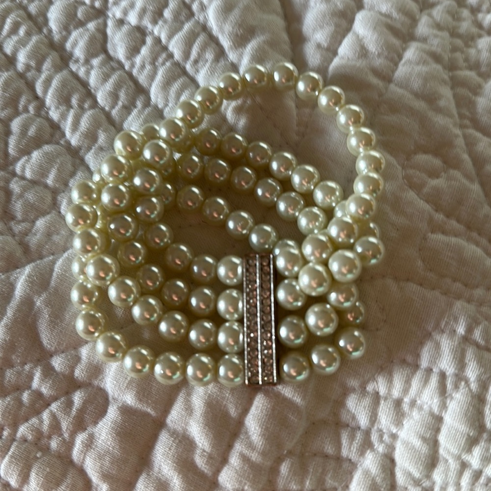 Premier Design Pearl multi strand bracelet